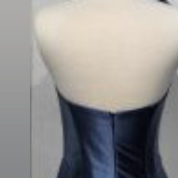 New long Prom dress - Picture 7 of 7